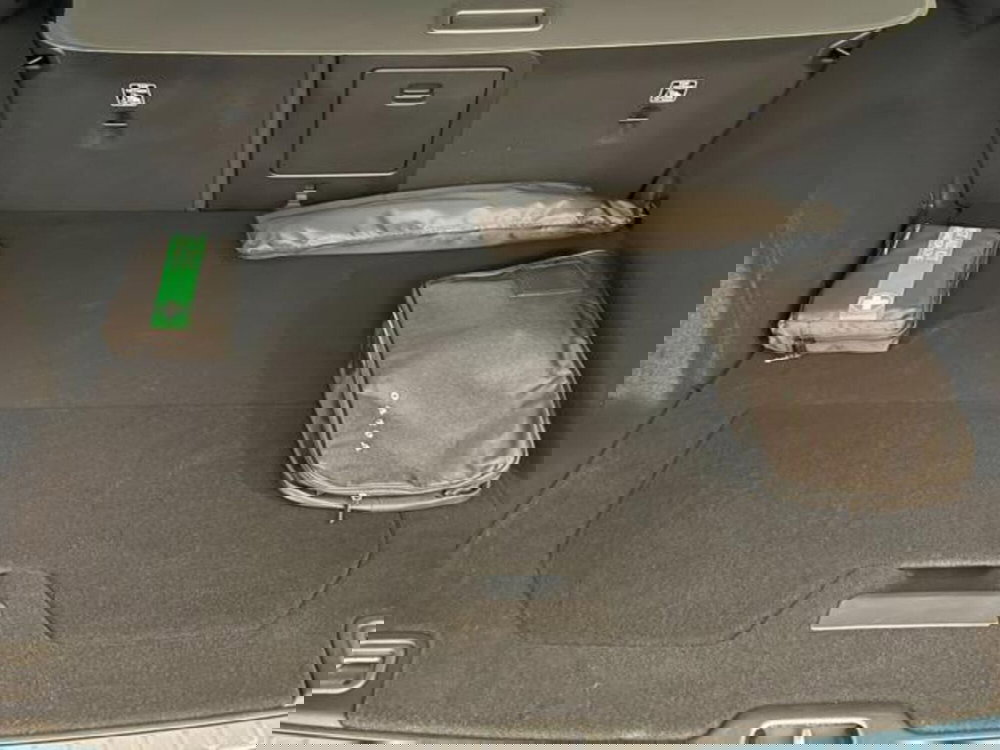 Volvo V60 nuova a Como (13)