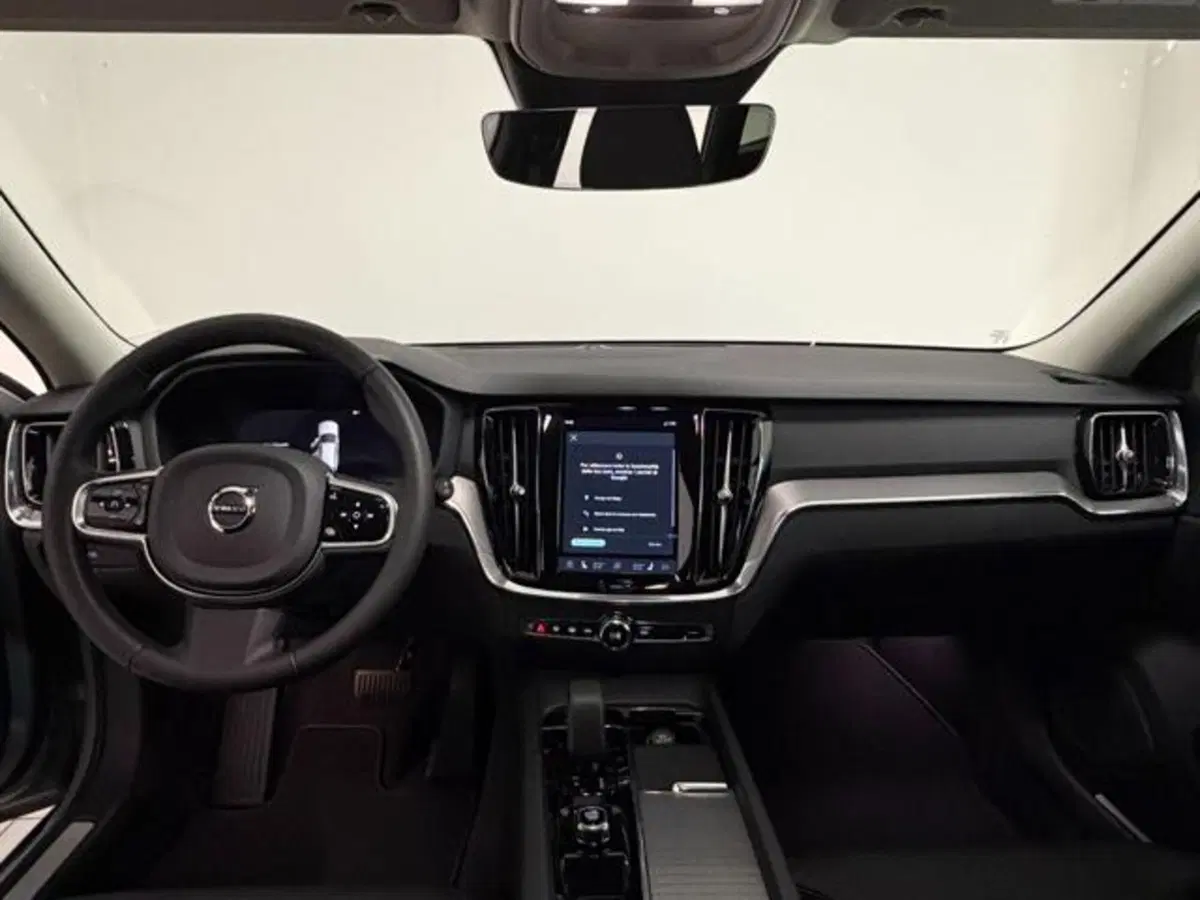 Volvo V60 nuova a Como (4)