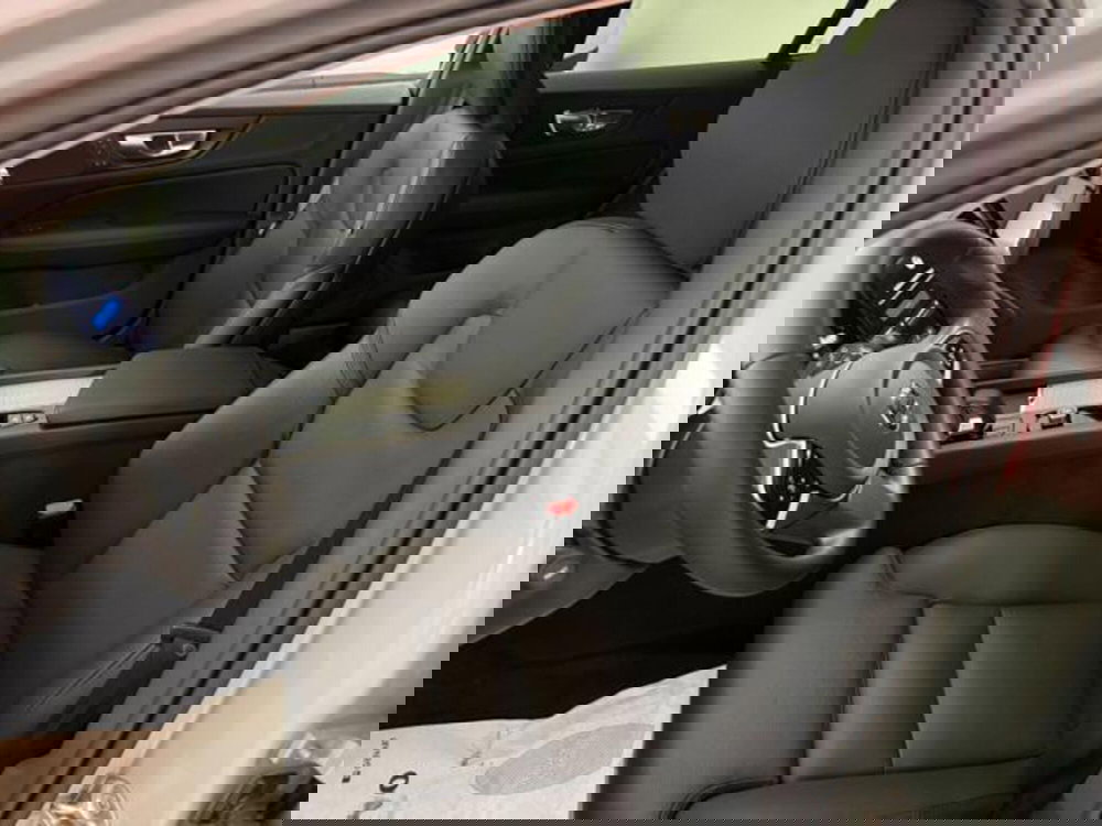 Volvo V60 nuova a Como (5)