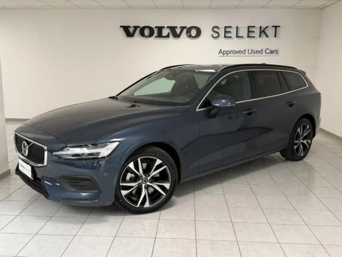 Volvo V60 nuova a Como