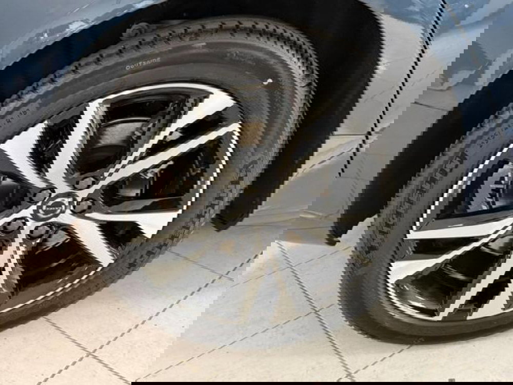 Volvo V60 nuova a Como (11)