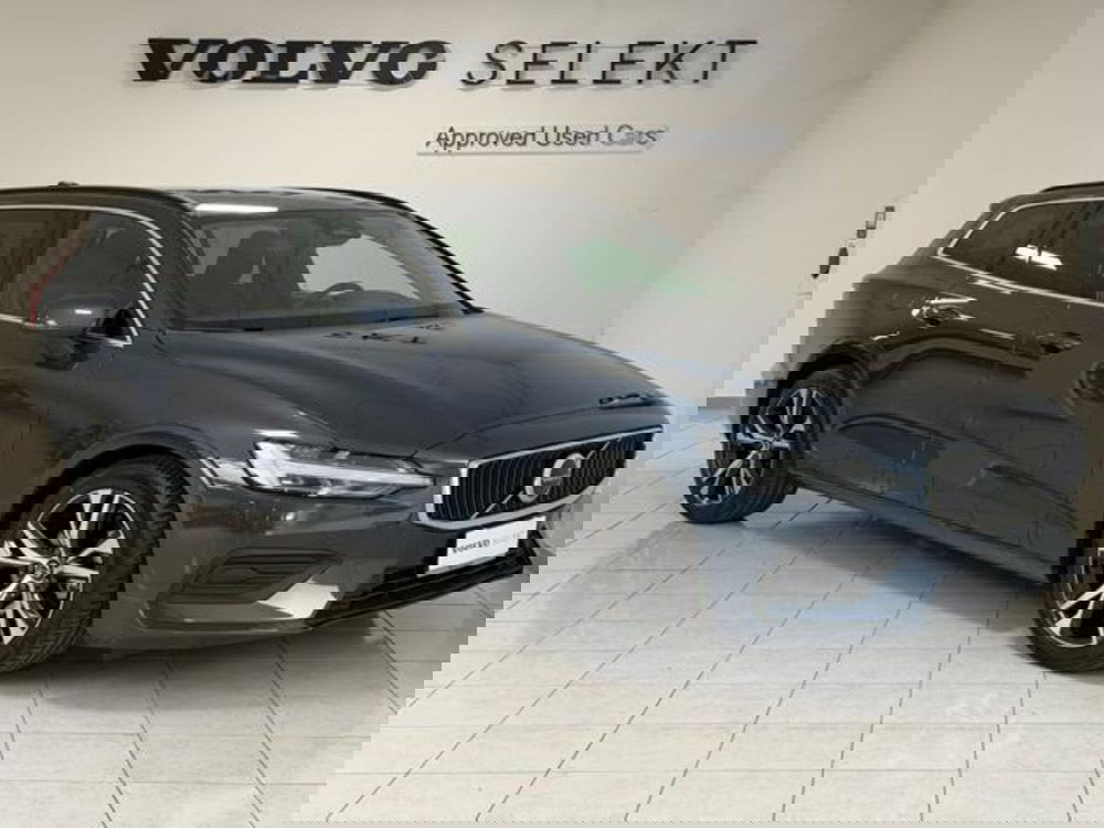 Volvo V60 nuova a Como (2)