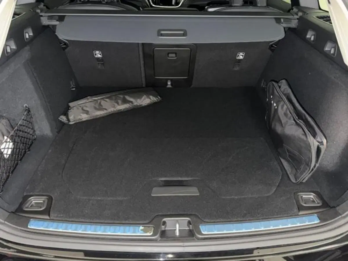 Volvo V60 Cross Country nuova a Como (14)