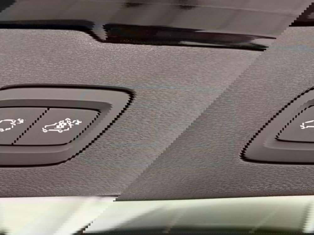 Volvo V60 Cross Country nuova a Como (15)