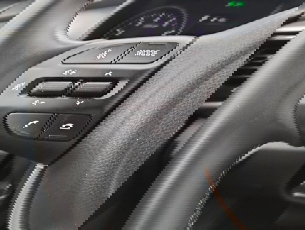 Kia Stonic usata a Como (10)