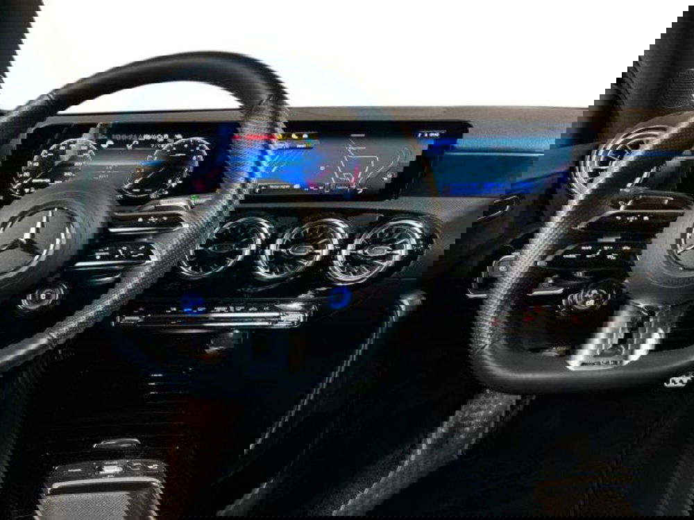 Mercedes-Benz Classe A Sedan usata a Bologna (11)