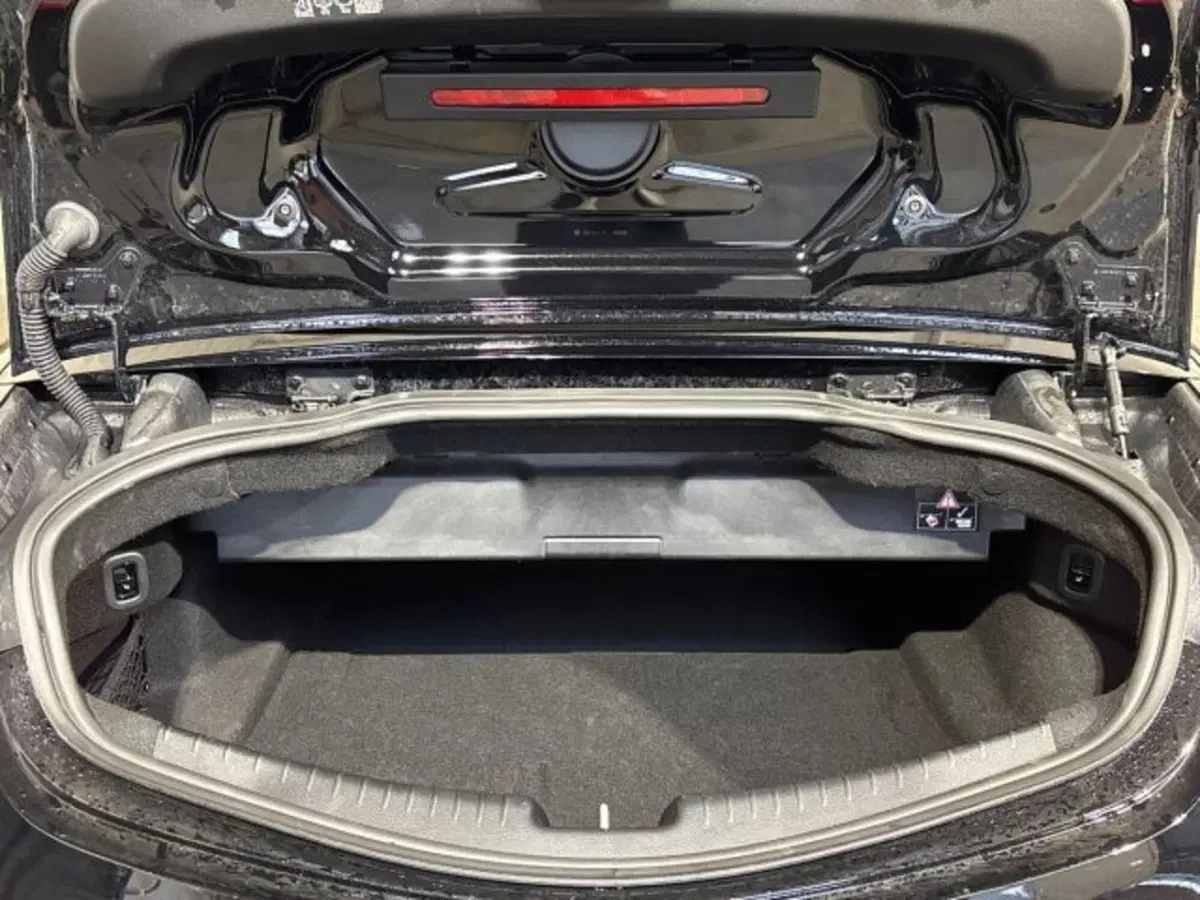 Mercedes-Benz CLE Cabrio usata a Bologna (8)
