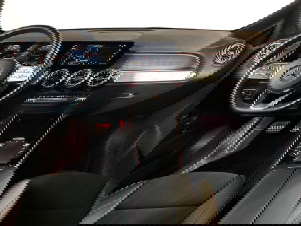 Mercedes-Benz EQB usata a Bologna (9)