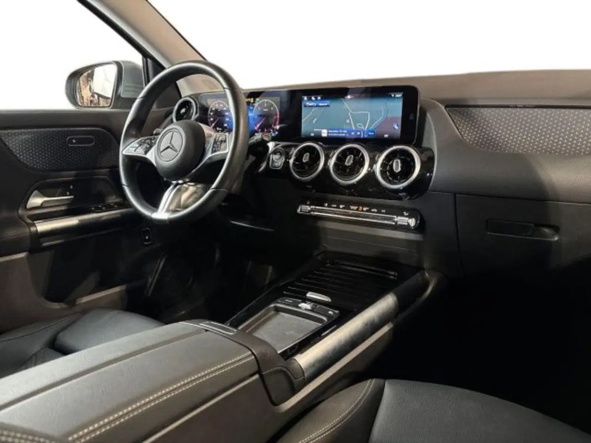 Mercedes-Benz GLA SUV usata a Bologna (15)