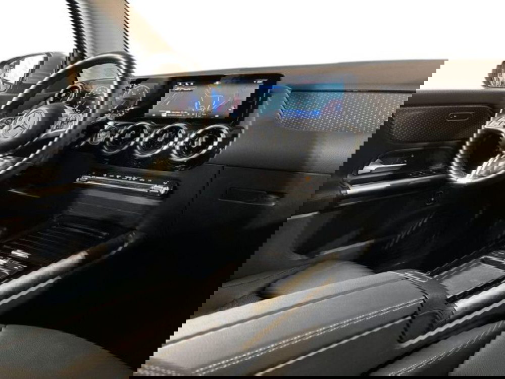 Mercedes-Benz GLA SUV usata a Bologna (15)