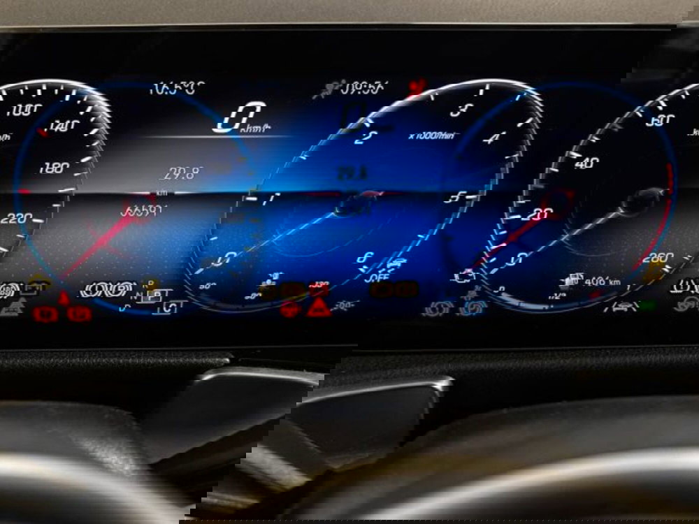 Mercedes-Benz GLB usata a Bologna (13)