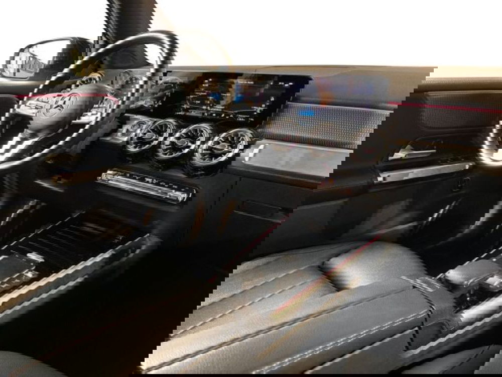 Mercedes-Benz GLB usata a Bologna (15)