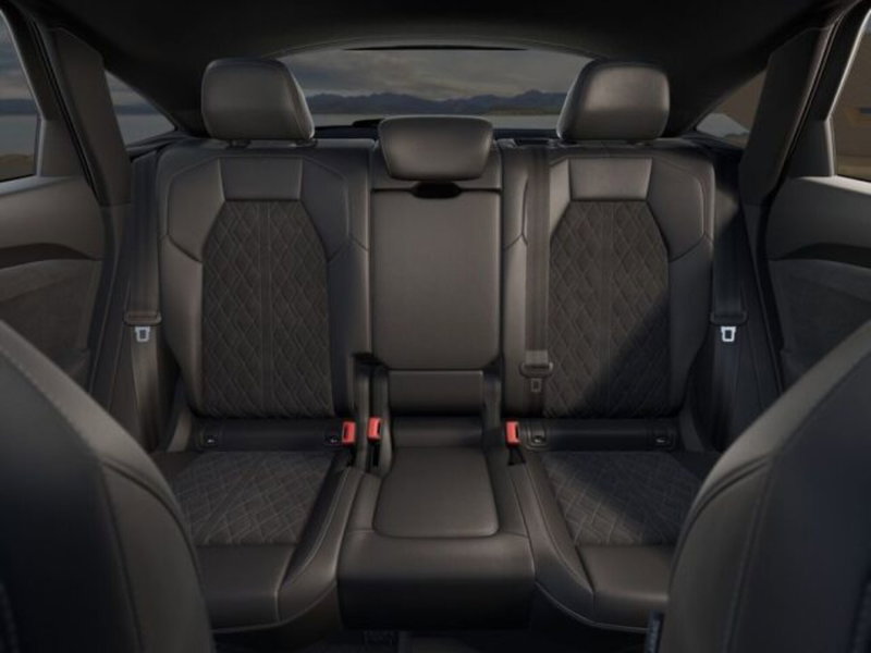 Audi Q3 Sportback nuova a Treviso (10)