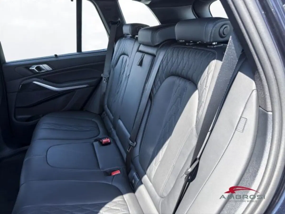 BMW X5 nuova a Perugia (11)