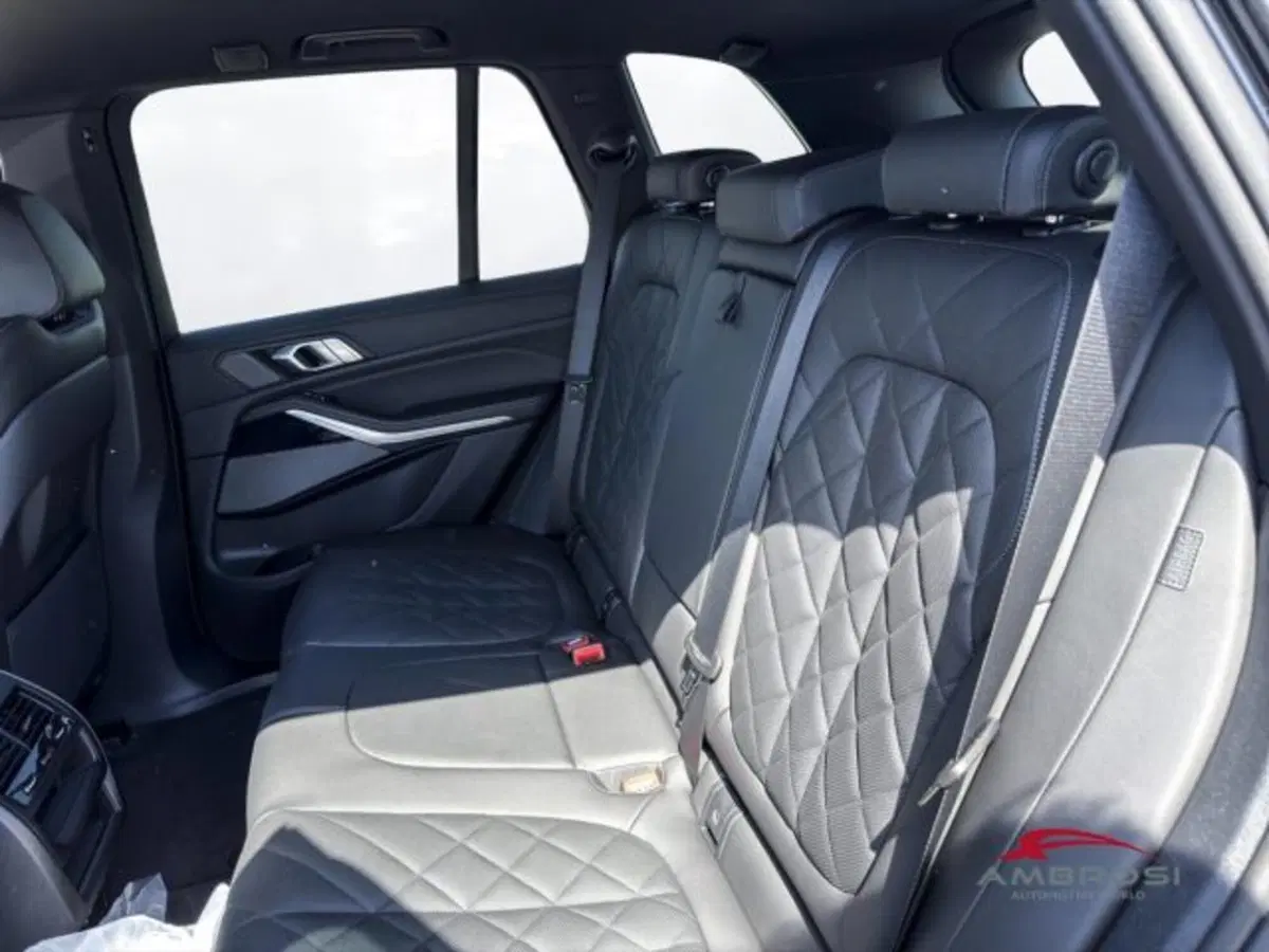BMW X5 nuova a Perugia (11)