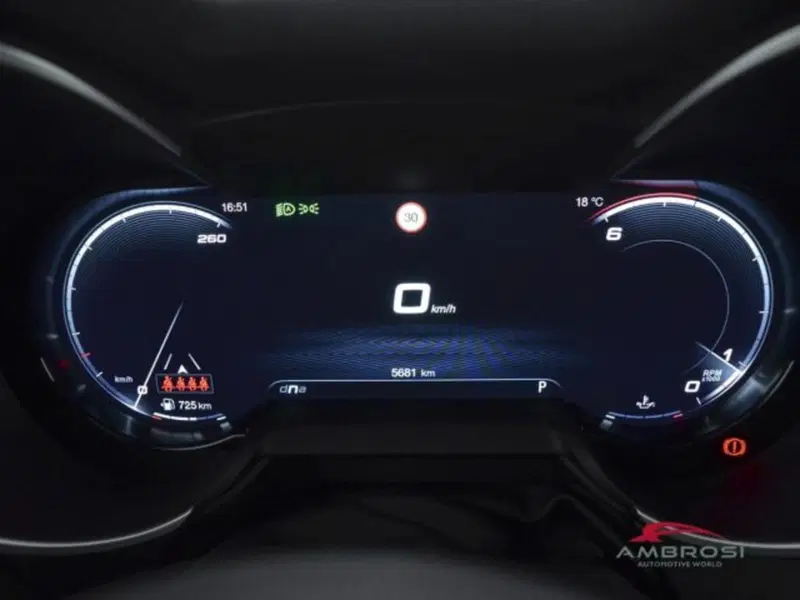 Alfa Romeo Stelvio usata a Perugia (13)