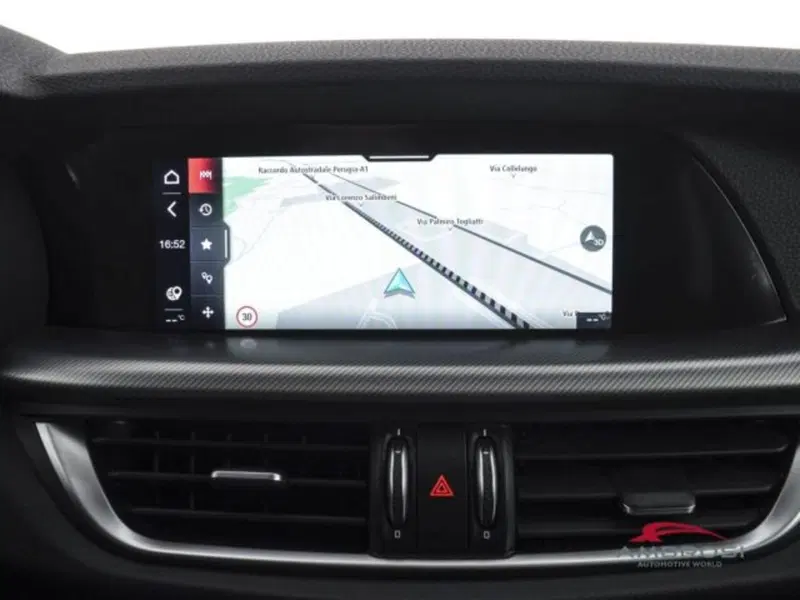 Alfa Romeo Stelvio usata a Perugia (15)