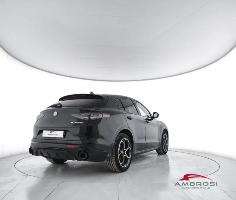 Alfa Romeo Stelvio usata a Perugia (3)