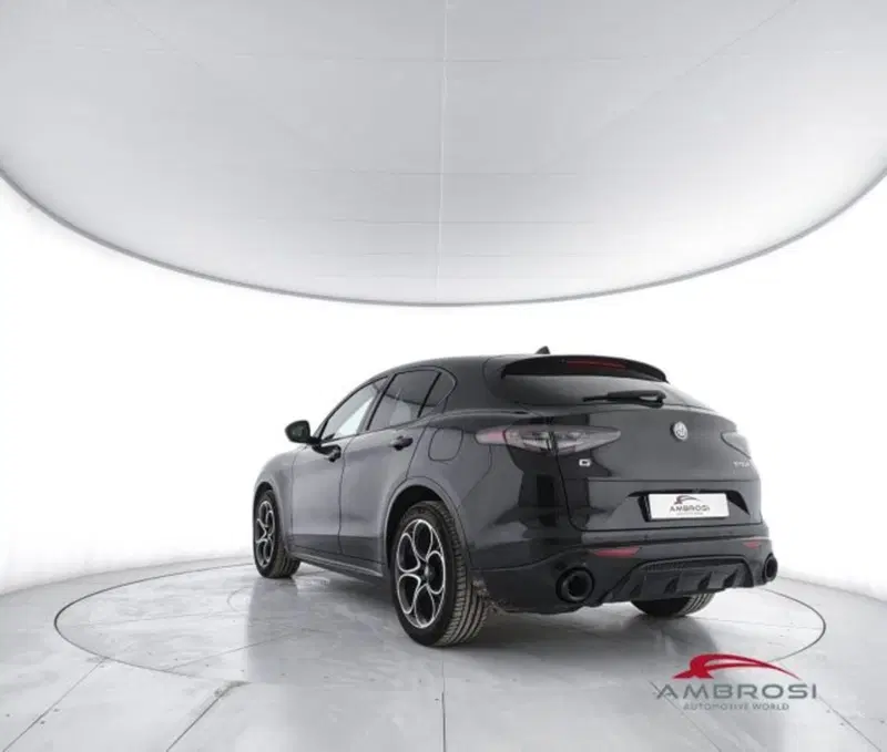 Alfa Romeo Stelvio usata a Perugia (4)