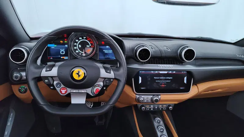 Ferrari Portofino Spider usata a Perugia (15)