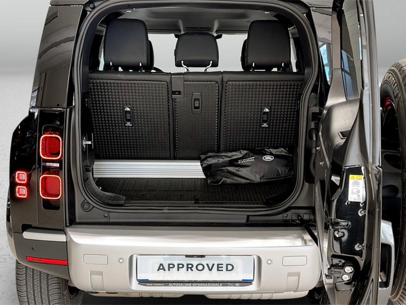 Land Rover Defender usata a Varese (11)