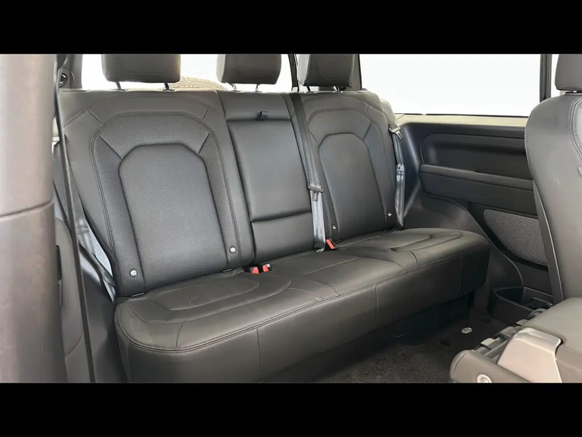 Land Rover Defender usata a Varese (5)