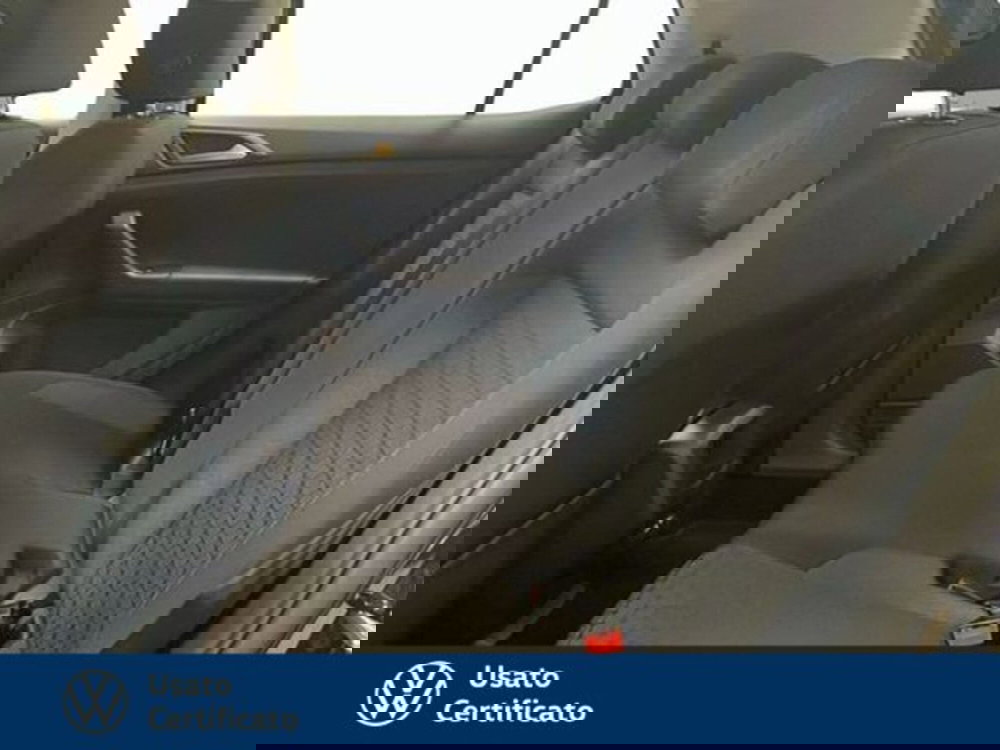 Volkswagen T-Cross usata a Vicenza (12)