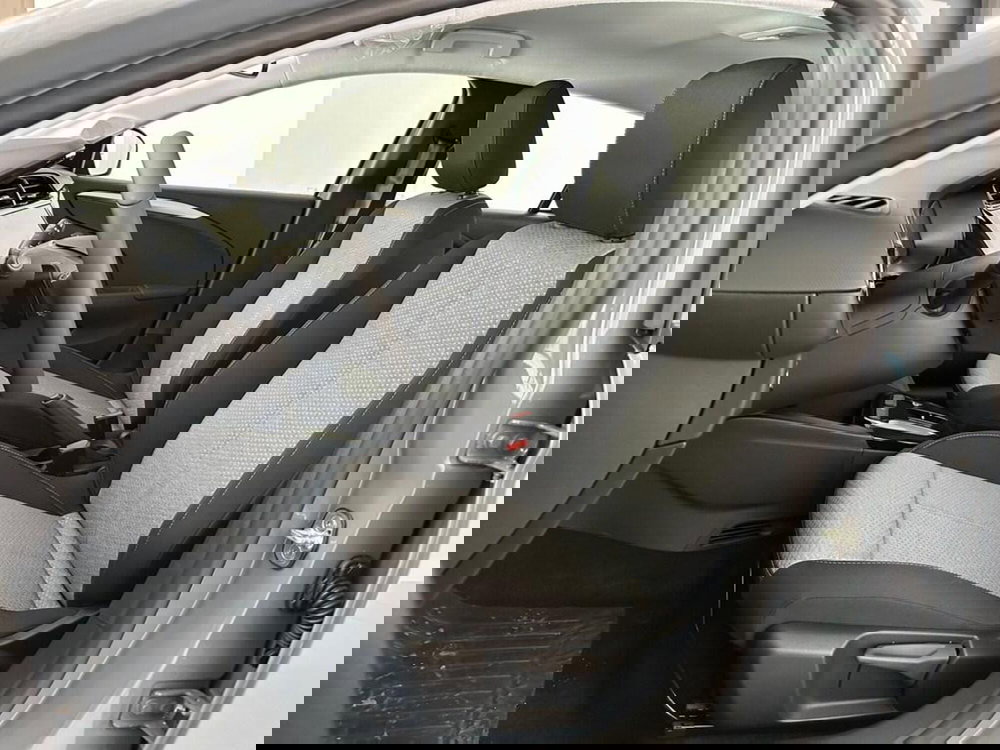 Opel Corsa nuova a Sondrio (10)