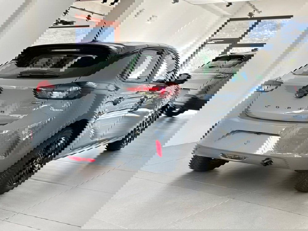 Opel Corsa nuova a Sondrio (5)