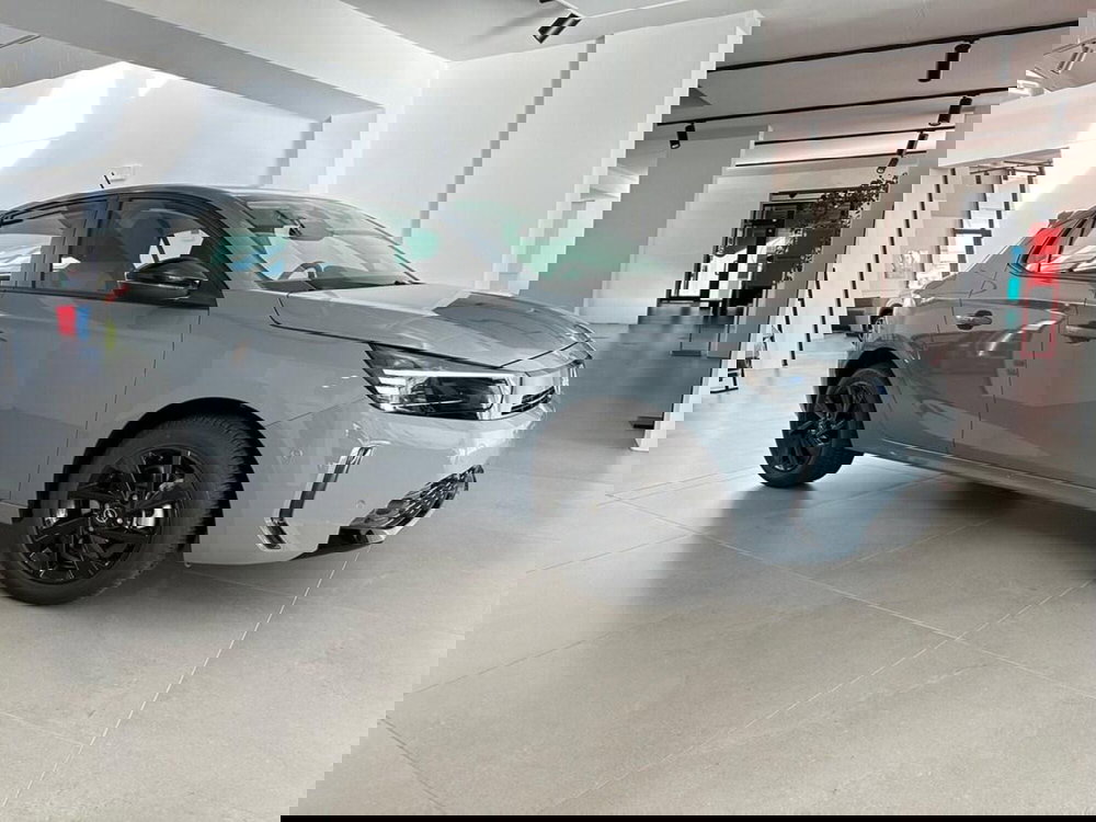 Opel Corsa nuova a Sondrio (6)