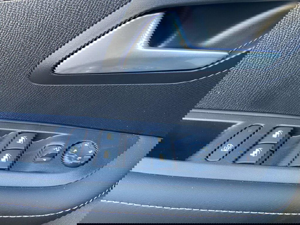 Peugeot 208 nuova a Torino (15)