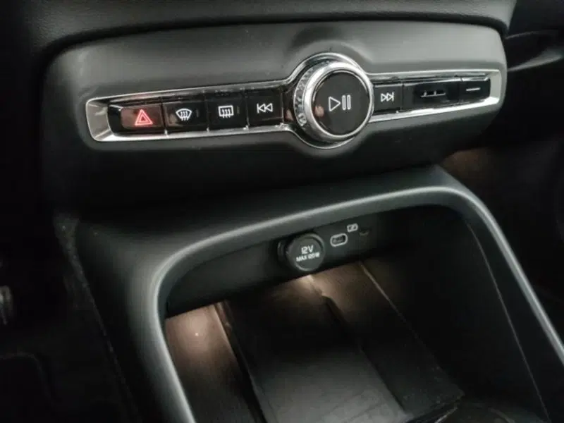 Volvo XC40 usata a Modena (19)