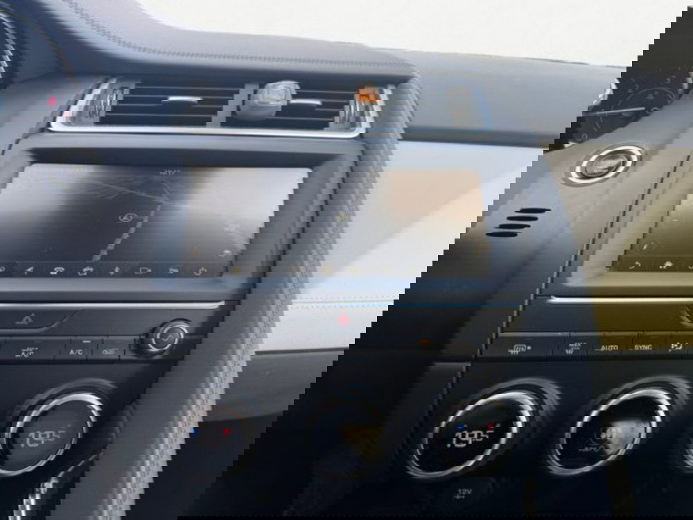Jaguar E-Pace usata a Udine (12)