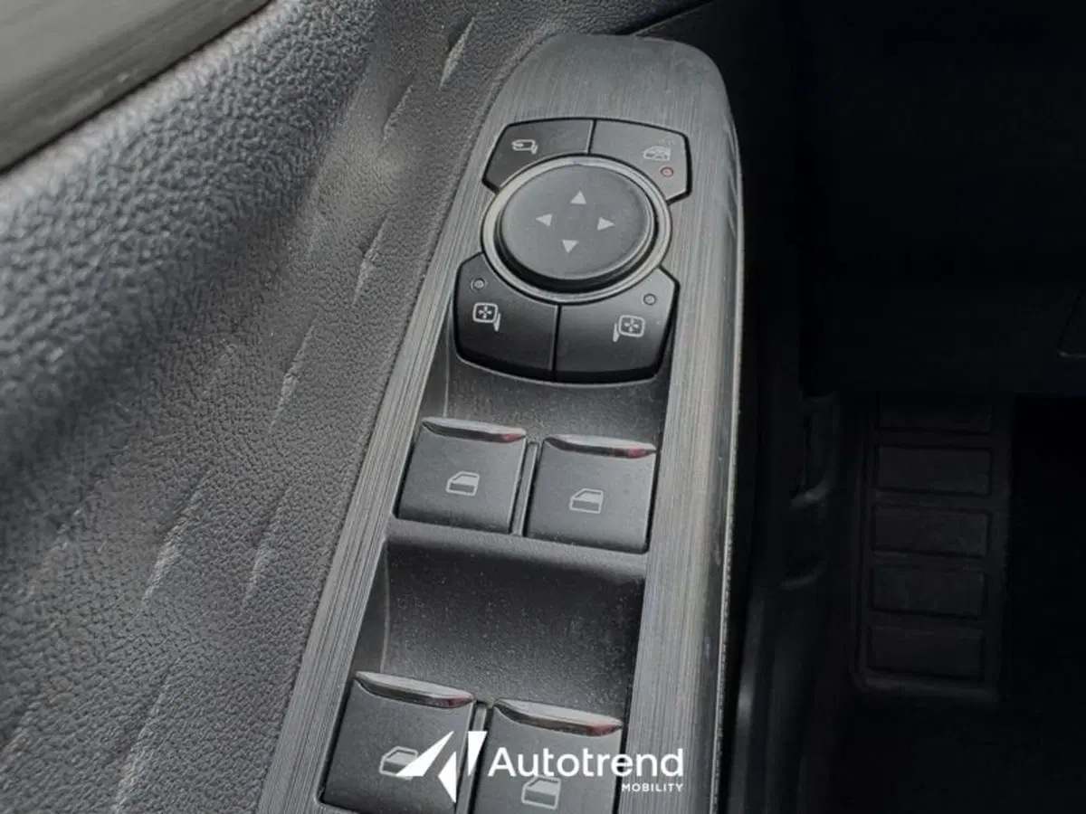 Ford Kuga usata a Lecce (12)