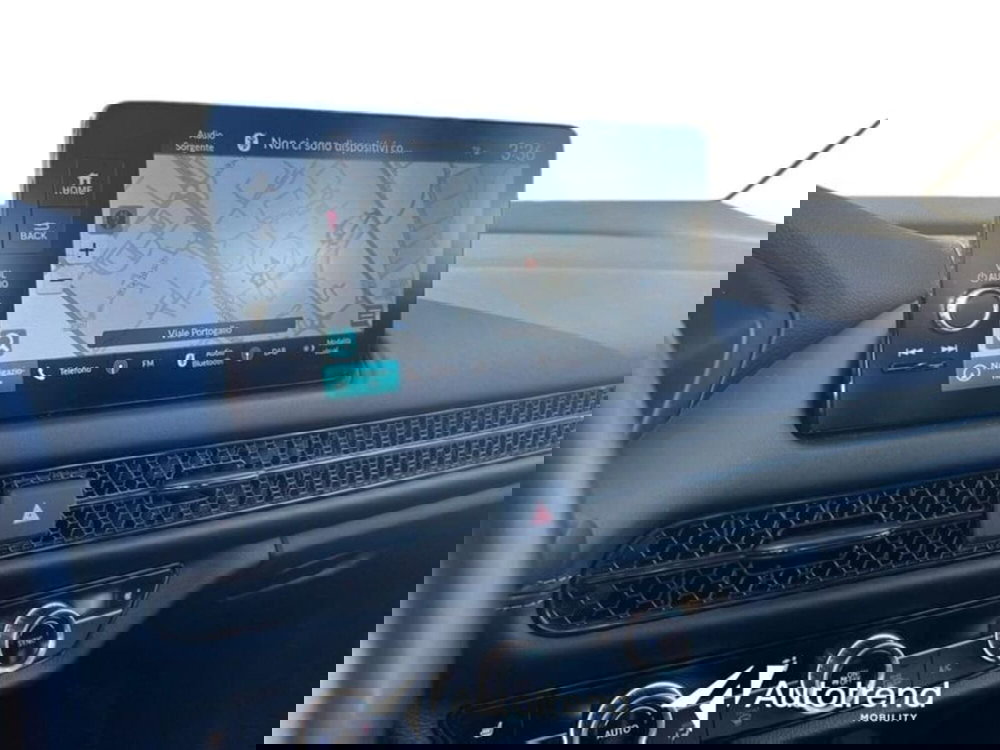 Honda ZR-V usata a Lecce (11)