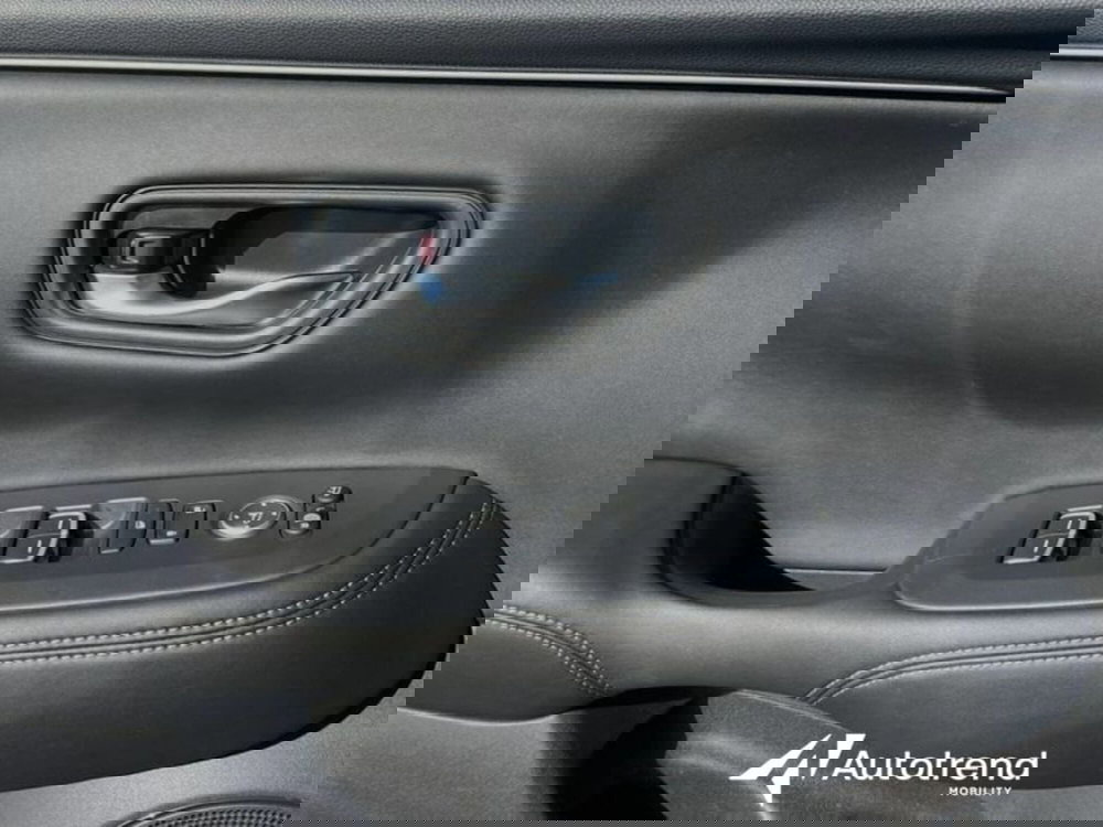 Honda ZR-V usata a Lecce (14)