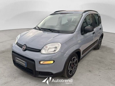 Fiat Panda 1.0 FireFly S&amp;S Hybrid City Cross del 2022 usata a Lecce