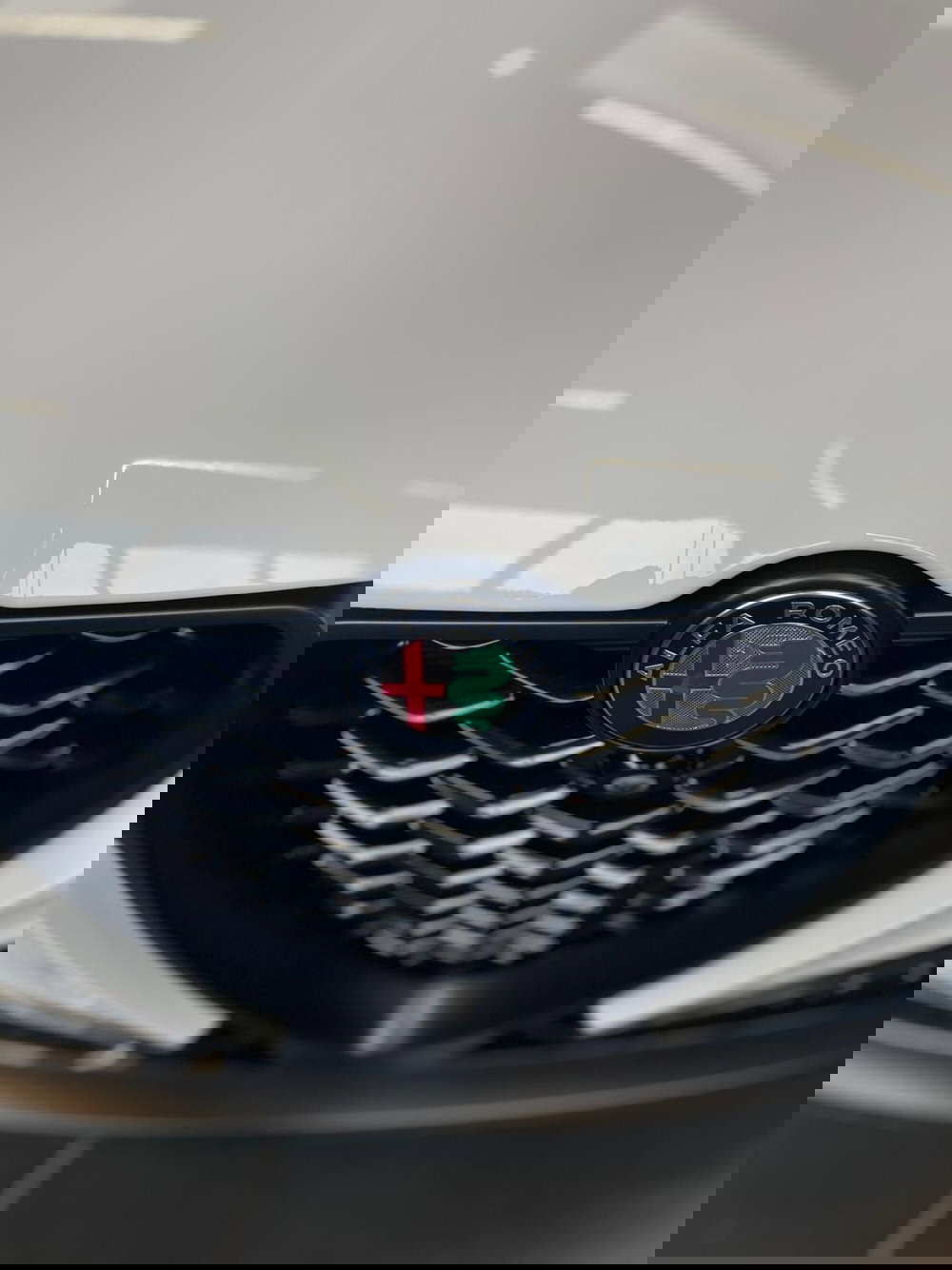 Alfa Romeo Tonale nuova a Sassari (6)