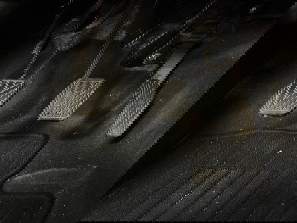 Suzuki Jimny usata a Lecce (20)