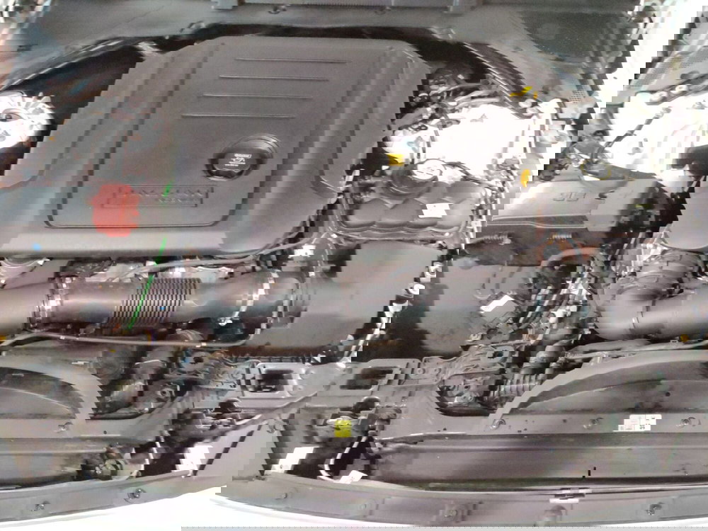 Jaguar XE usata a Teramo (10)