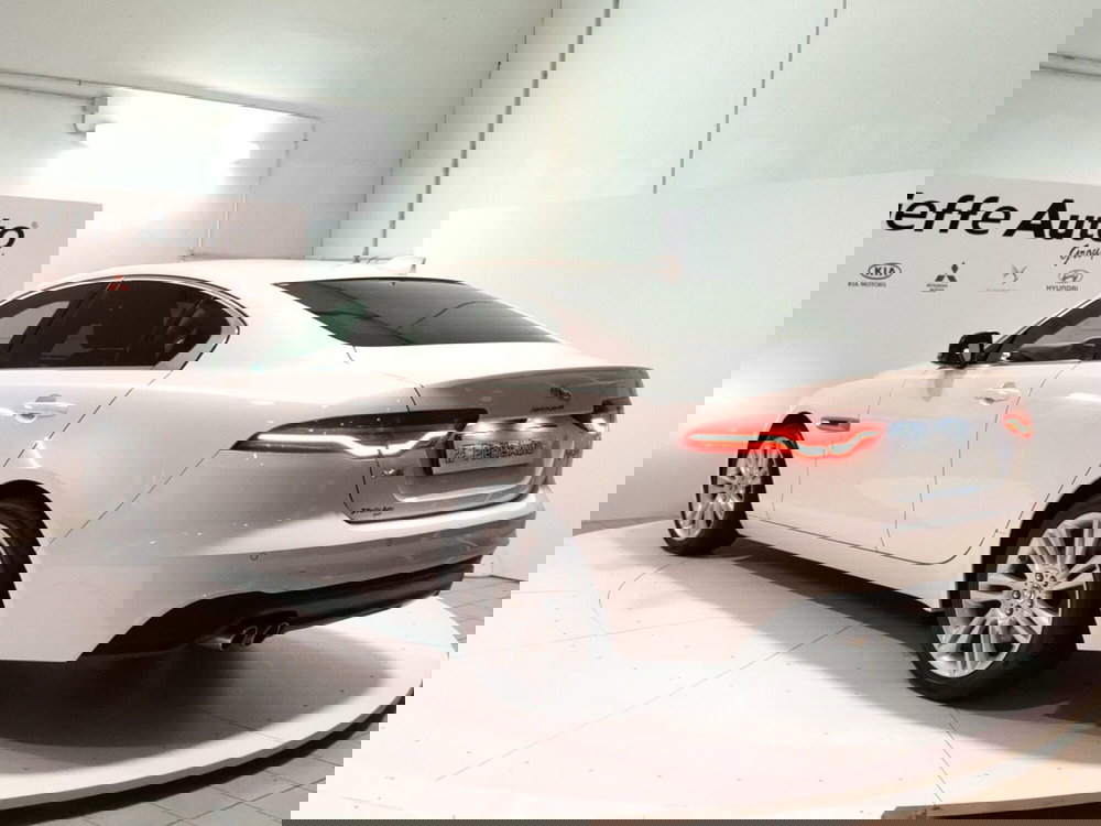 Jaguar XE usata a Teramo (3)