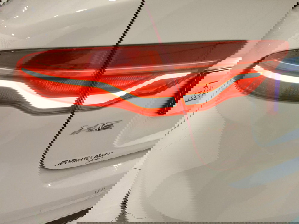 Jaguar XE usata a Teramo (8)