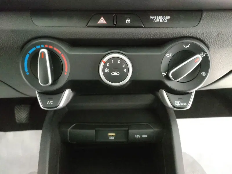 Kia Stonic usata a L'Aquila (20)