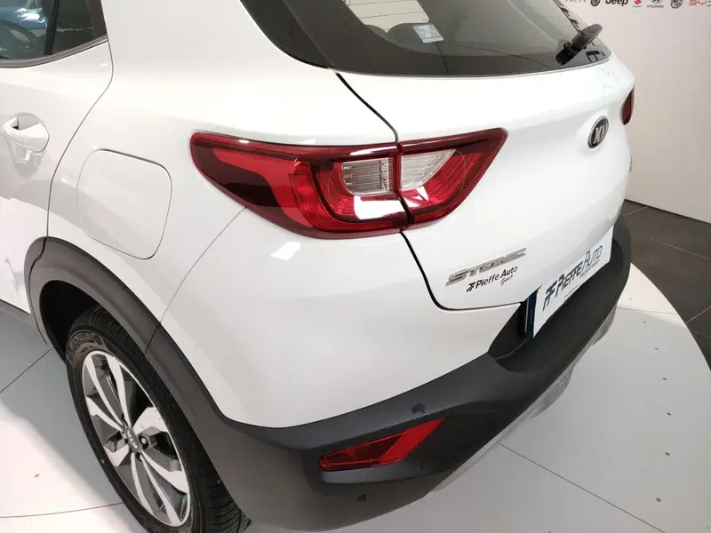 Kia Stonic usata a L'Aquila (8)