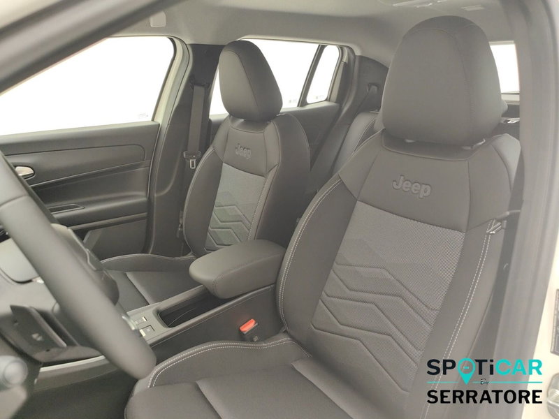 Jeep Avenger nuova a Como (11)