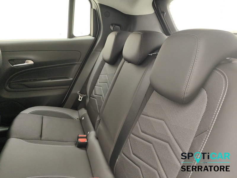 Jeep Avenger nuova a Como (12)