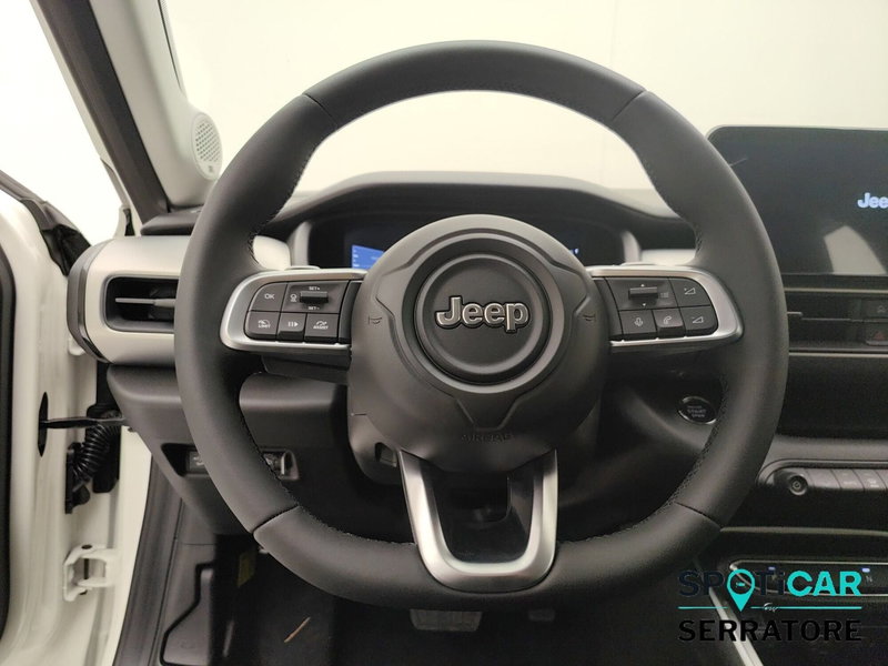 Jeep Avenger nuova a Como (16)
