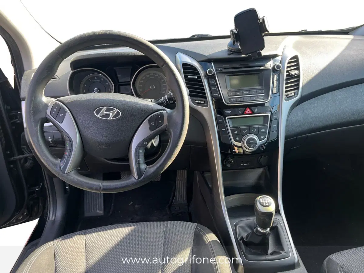 Hyundai i30 Station Wagon usata a Modena (10)