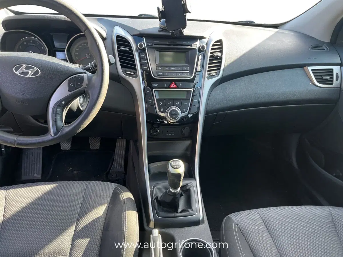 Hyundai i30 Station Wagon usata a Modena (11)