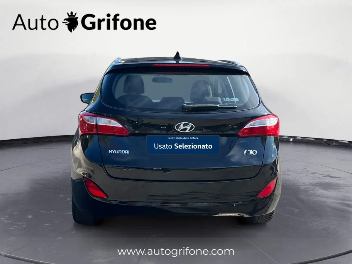 Hyundai i30 Station Wagon usata a Modena (4)